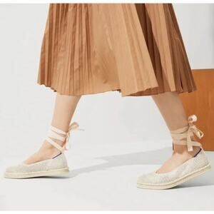 ROTHY'S NWOT/NWOB Lace-Up “The Espadrille” Flats Women's Size 5 Diamond Metallic